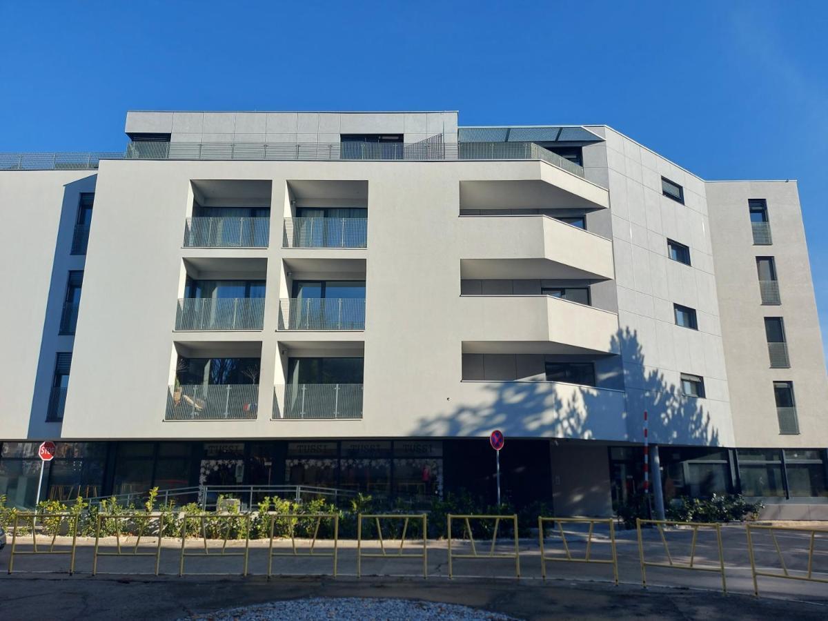 SUBARX centrum Nitra Exterior foto